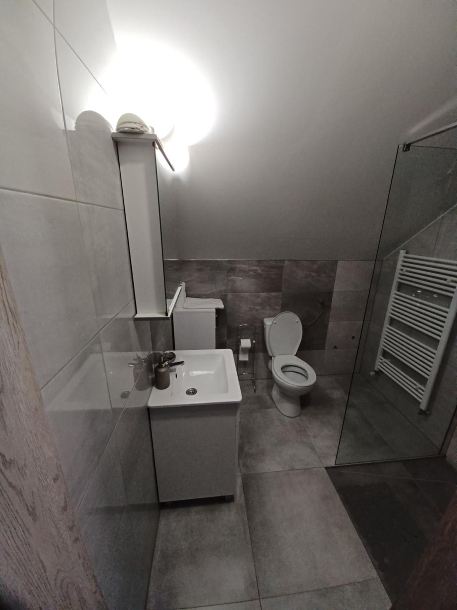 Apartmani Marijamagdalena Gračac Zewnętrze zdjęcie